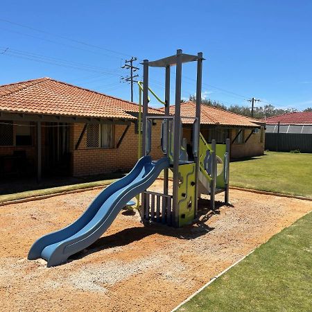 Geraldton'S Ocean West Holiday Units & Short Stay Accommodation Esterno foto